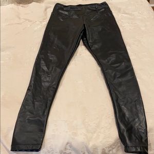 Faux leather legging